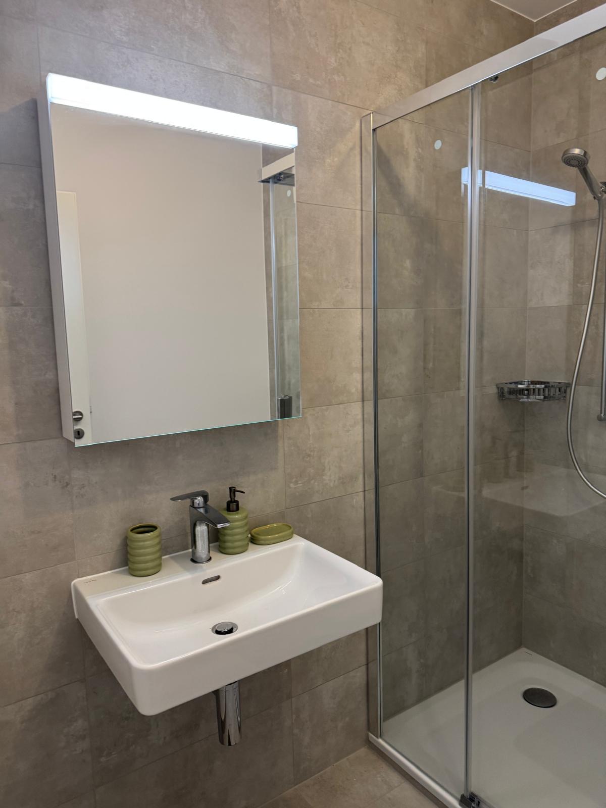 ea5ce2f8-aa67-4e0a-96b7-e377ccf76a36